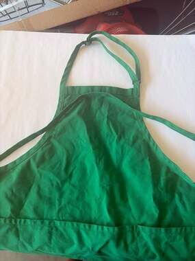 Kelly Green Three-Pocket Adjustable Bib Apron